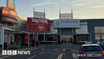 Suspected WW2 bomb removed from shopping park