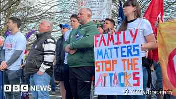 Firefighters protest over proposed shift changes