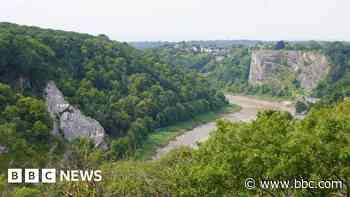 Climber dies after Avon Gorge fall