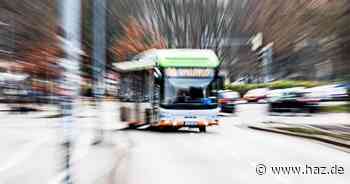 Hannover-Linden: Unbekannter schießt auf einen Üstra-Bus