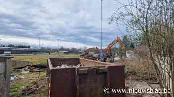Laatste resten kantine Borsbeek Sport tegen de grond: “Krakers hadden hun weg al gevonden”