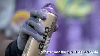 Hauswand mit Graffiti besprüht: Polizei ermittelt wegen Sachbeschädigung