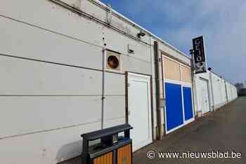 Geurhinder bij failliete dierenwinkel op Gouden Kruispunt: “Gespecialiseerde firma moet het schoonmaakbeurt geven”