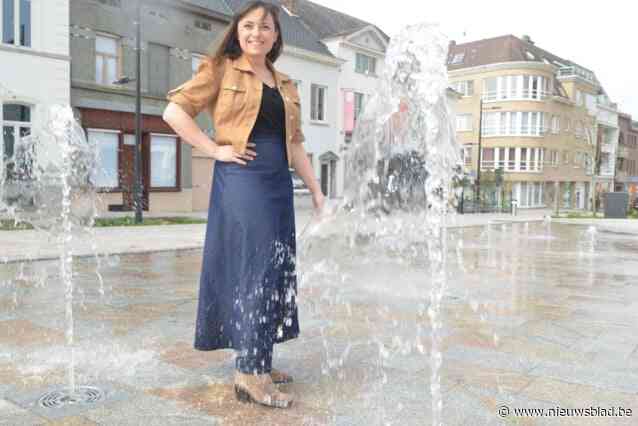 Verpleegster Kimberly (41) timmert met nieuw album voort aan muziekcarrière: “Mijn leven draait om zorg, muziek en gezin”