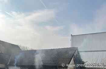 FW-OB: Gebäudebrand in Oberhausen-Alsfeld - Feuerwehr im Einsatz