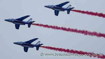 Kampfjet-Crash in der Luft: Video zeigt entscheidende Sekunde