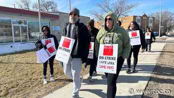 Workers with Métis, Michif child and family services agencies hit picket line