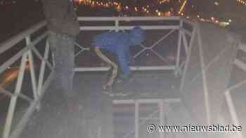 “Levensgevaarlijk”: Jongeren klimmen in pikkedonker op de top van schachtbok C-Mine Genk