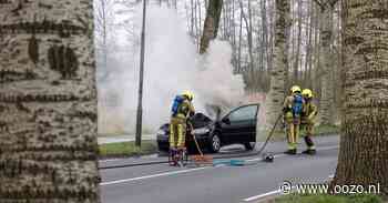 Auto brandt uit aan de Broekeroog in Velserbroek