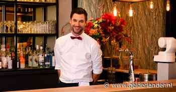 Barman Victor neemt afscheid van First Dates: 'We gaan het stokje even goed overdragen, saluti’