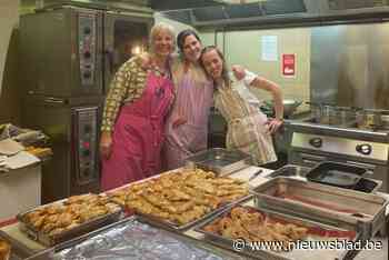 Leerlingen en leerkrachten schuiven aan voor Iftar