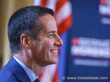 Moreno says his predecessor left a mess as Congressional offices deal with influx of calls