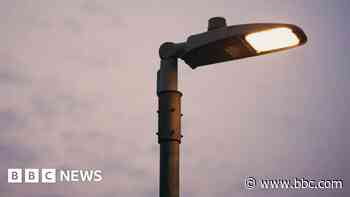 Views wanted on council's street lights consultation