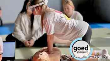 Spectrumcollege geeft reanimatie-opleiding met VR-technologie