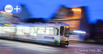 Hannover: Jungen zielen mit Spielzeugpistolen auf Stadtbahnfahrerin
