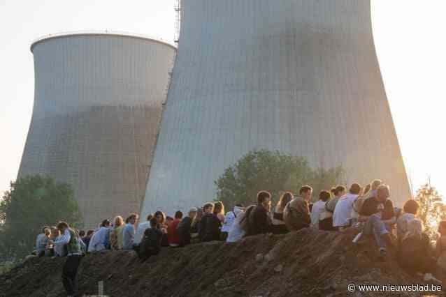 Asiat Park geeft koeltorens poëtische make-over met gedichten inwoners: “We willen de creativiteit van de Vilvoordenaars prikkelen”