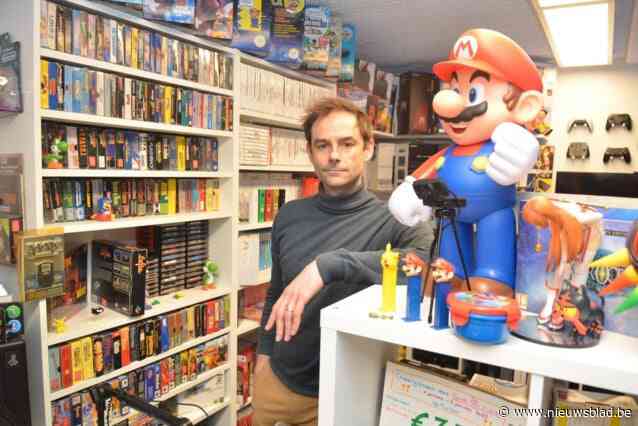 Kevin (40) maakt na herseninfarct van zoontje gamen mogelijk voor mensen met beperking: “Vereenvoudigde bediening opent een grote deur”