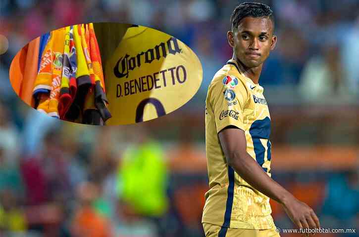 Fidel Martínez presume su colección de Liga MX