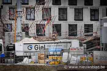 Twee bouwvakkers gewond op werf van studentenkoten in Hasselt: “Stelling zakte in als kaartenhuisje”