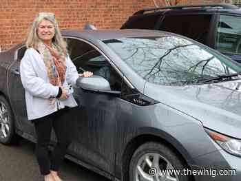 Kingston resident considers herself lucky after parkade in Ottawa collapsed last month