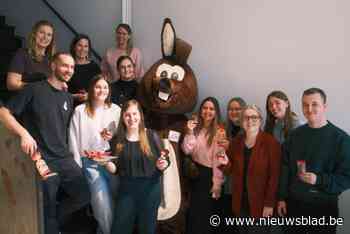 Werknemers in Het Landhuis gaan samen op zoek naar paaseieren: “Meer dan de helft van personeel verwacht chocolade van hun baas”