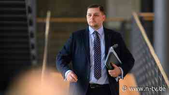 Verdacht gegen Mitarbeiter: Sächsischer Landtag wählt AfD-Ausschussvorsitzenden ab