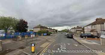 Rainham infant school locked down after ‘woman spotted with knife and scissors’