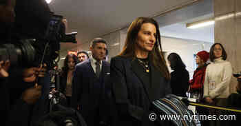 Luigi Mangione Was Sent Socks With Heart-Shaped Notes Inside, Prosecutors Say