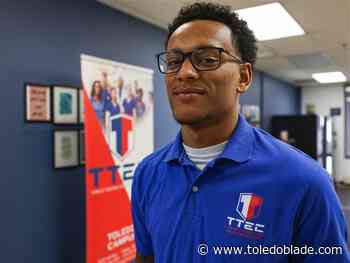 Shoot This, Not That: Exhibition puts youths behind lens as they cope with gun violence