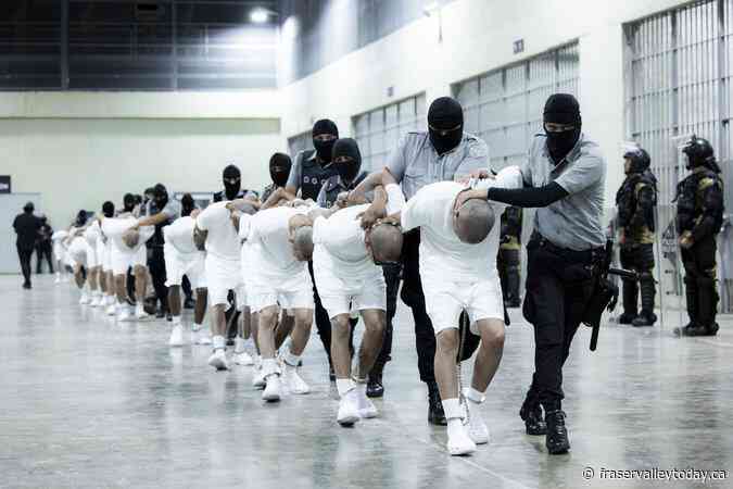 Appeals court won’t halt order barring Trump administration from deportations under wartime law