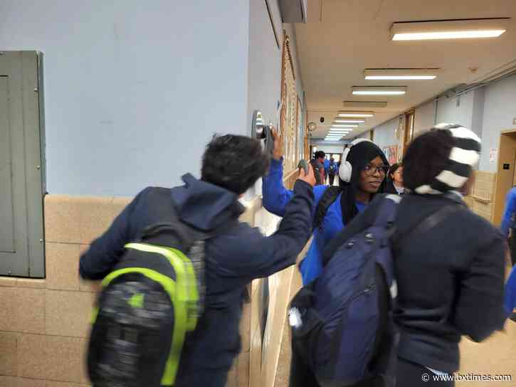 South Bronx students unplug — and thrive — under all-day cell phone ban