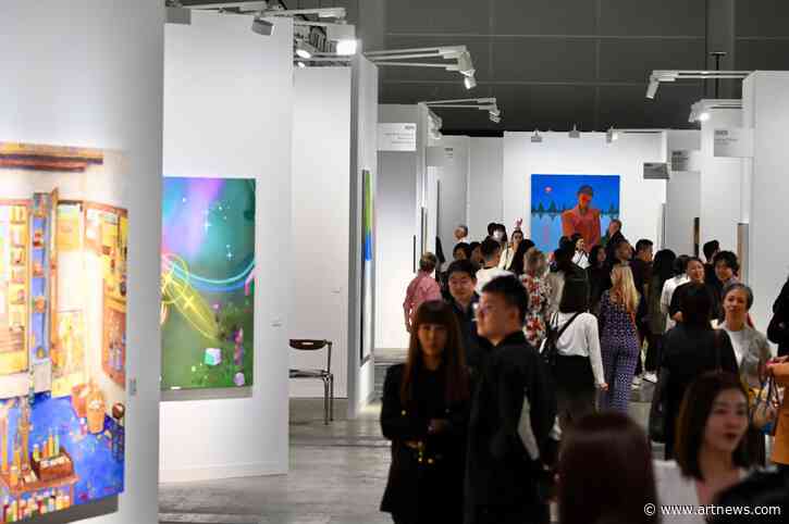 ‘Not a First-Day Fair’: Sales Trickle In at Art Basel Hong Kong as Dealers Wait for Tentative, ‘Deliberate’ Collectors