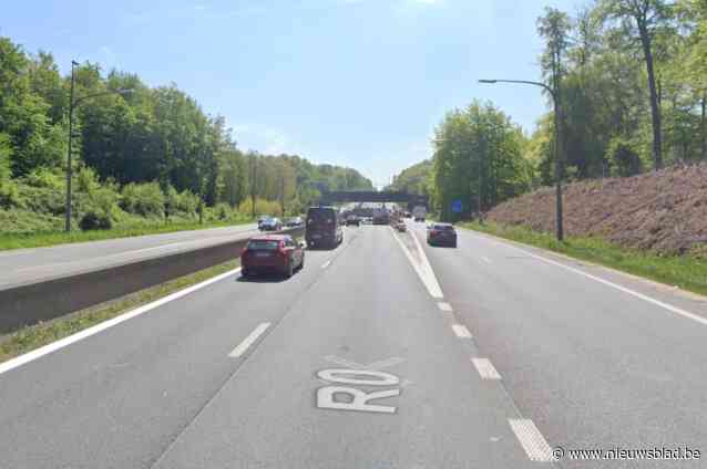 Brusselse buitenring wordt vannacht afgesloten voor plaatsing van dynamisch verkeersbord