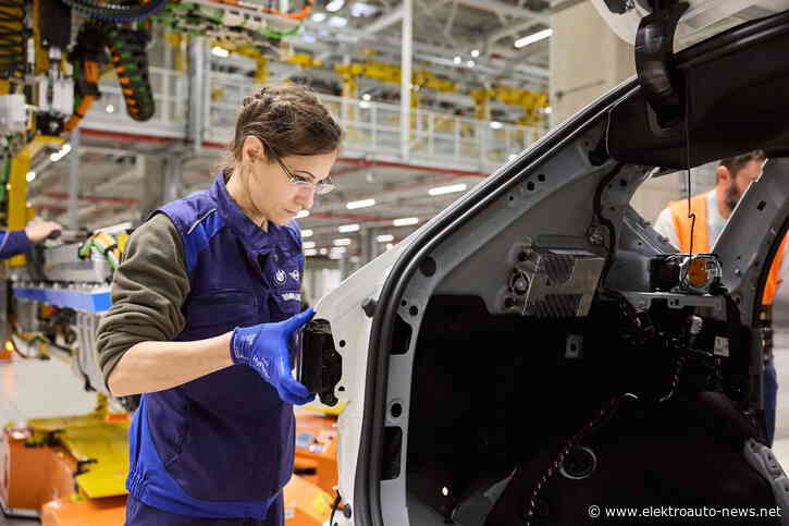 BMW nimmt Montagelinie für Neue Klasse in Betrieb