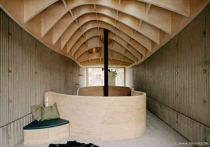 Gefrästes Holz, plissierter Beton - Zeilenhaus in Melbourne von LLDS