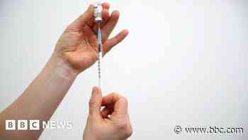 Vulnerable residents urged to book Covid booster