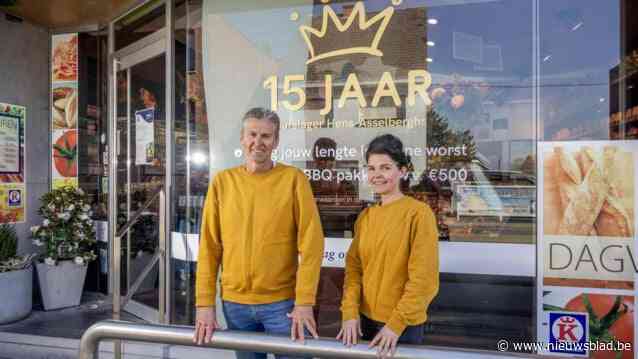 Keurslager Hens – Asselberghs viert 15-jarig bestaan originele fotowedstrijd en worst in je eigen lichaamslengte: “We doen eens zot”