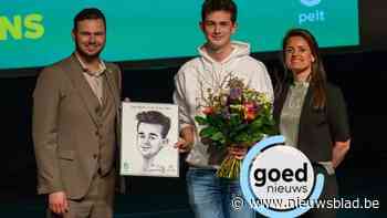 90-jarige Lom Evens krijgt prijs voor sportverdienste: “Elk spelertje in Lindel heeft onder hem getraind”