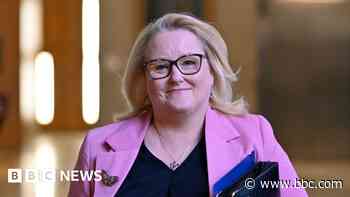 Swinney leads tributes to SNP minister McKelvie