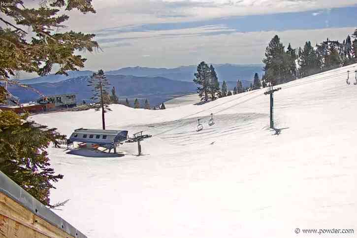 Ski Resort Closes as 4 Feet of Snow Approaches Lake Tahoe