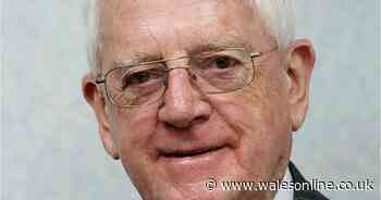 Tributes paid after death of former Welsh council leader