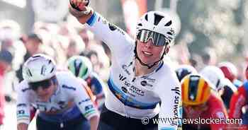 Lorena Wiebes is in Brugge-De Panne de snelste, ondanks risicovolle sprint: ’Het was een gok’