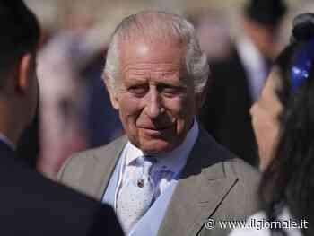 Effetti collaterali per la terapia anticancro, Re Carlo in ospedale