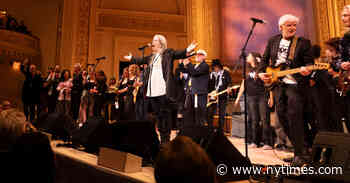 Patti Smith Honored by Rock Royalty, Including Bruce Springsteen, at Carnegie Hall