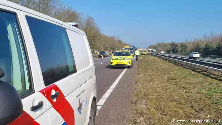 Urenlang problemen op A67 door ongeluk met vrachtwagen