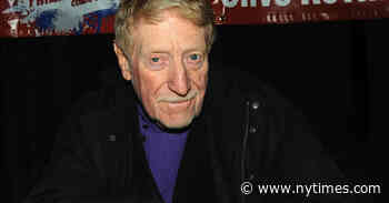 Clive Revill, Original Voice of Emperor Palpatine in ‘Star Wars,’ Dies at 94