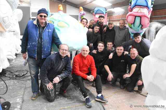 CARNVAL HALLE. Nachtratten maken hun eigen onderwaterwereld