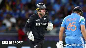 Latham's Bears arrival delayed by hand injury