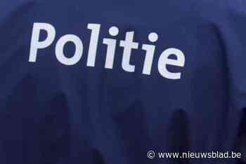 Valse politieagent aangehouden die slachtoffers bankkaarten ontfutselde