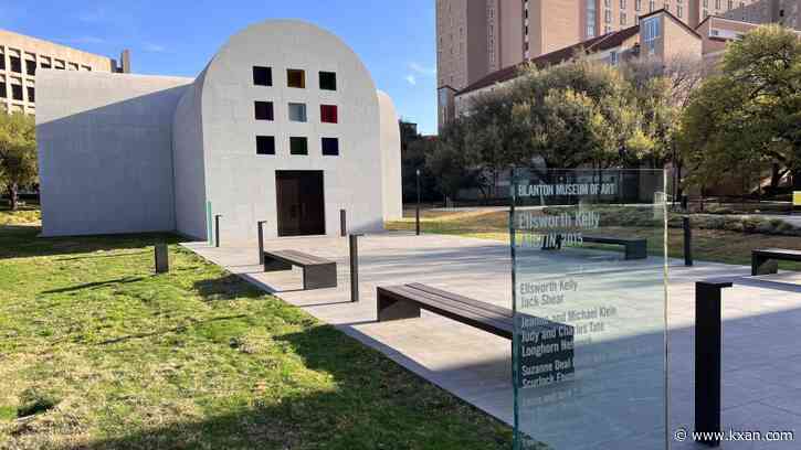 Artwork 'Austin' gets an entrance worthy of those seeking its splendor